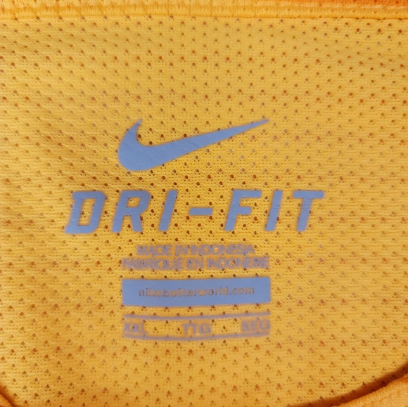 Nike Dri-Fit Shirt - Picture 5 of 6